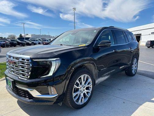 2025 GMC Acadia Denali