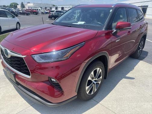 2021 Toyota Highlander Hybrid XLE