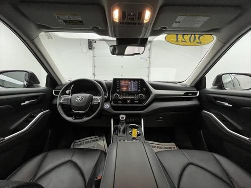 2021 Toyota Highlander Hybrid XLE
