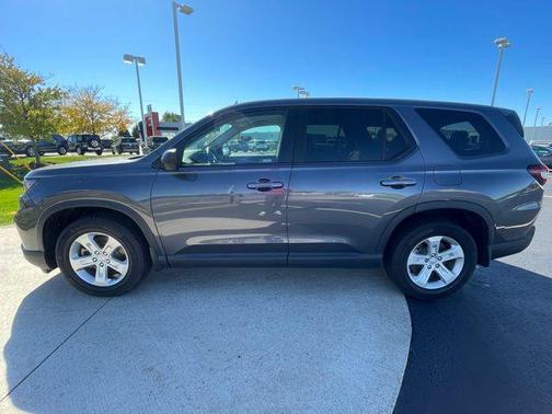 2023 Honda Pilot AWD LX