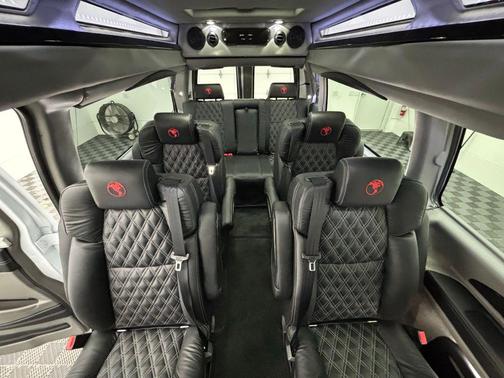 2025 GMC Savana 2500 Work Van