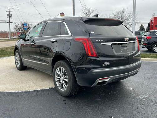 2022 Cadillac XT5 Premium Luxury