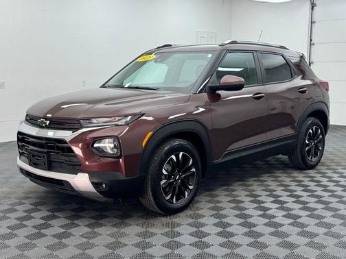 Mahogany Red Metallic 2023 Chevrolet Trailblazer LT