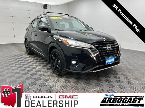 2023 Nissan Kicks SR