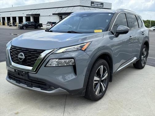 2022 Nissan Rogue SL