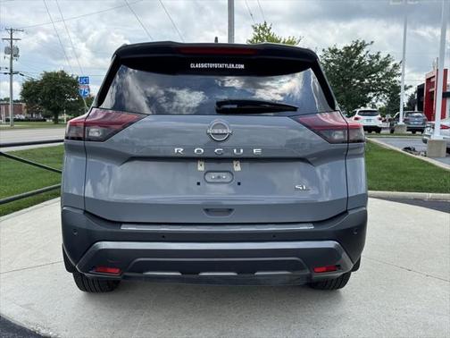 2022 Nissan Rogue SL