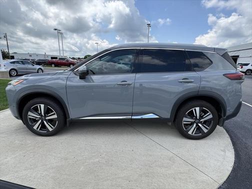 2022 Nissan Rogue SL