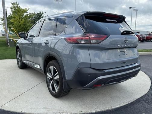 2022 Nissan Rogue SL