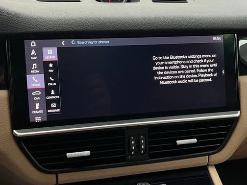 2019 Porsche Cayenne Base
