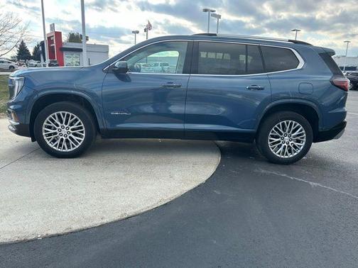 2024 GMC Acadia Denali