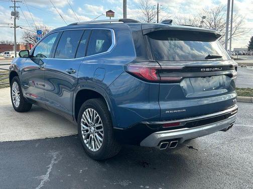 2024 GMC Acadia Denali