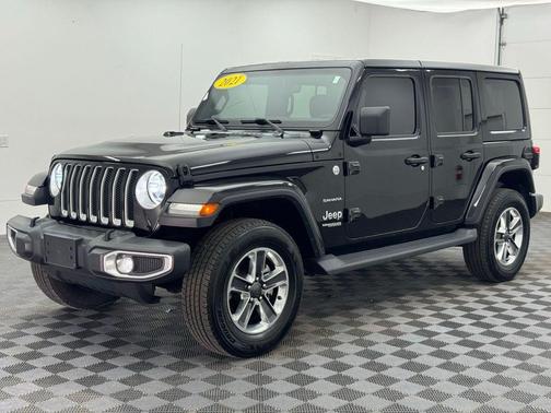 Black Clearcoat 2021 Jeep Wrangler Unlimited Sahara