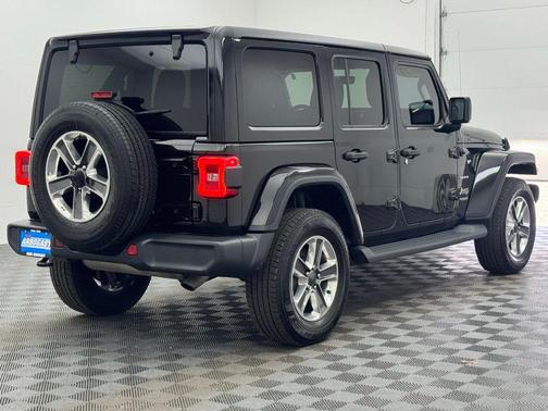 Black Clearcoat 2021 Jeep Wrangler Unlimited Sahara