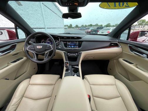 Red Passion Tintcoat 2017 Cadillac XT5 Luxury