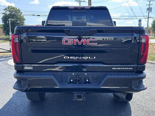 2024 GMC Sierra 2500 Denali