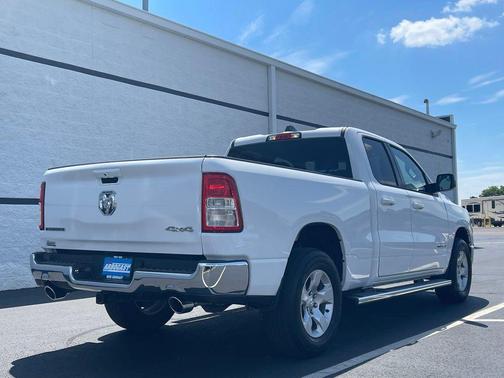 Bright White Clearcoat 2022 RAM 1500 Big Horn/Lone Star