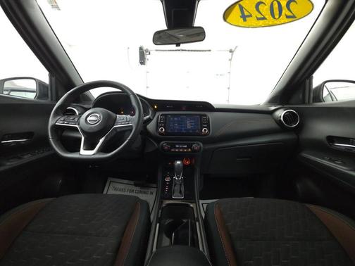 2024 Nissan Kicks SR