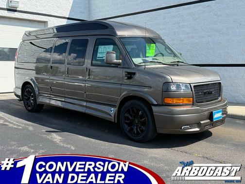 2025 GMC Savana 2500 Work Van