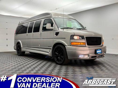 2025 GMC Savana 2500 Work Van