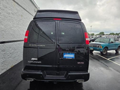 2025 GMC Savana 2500 Work Van
