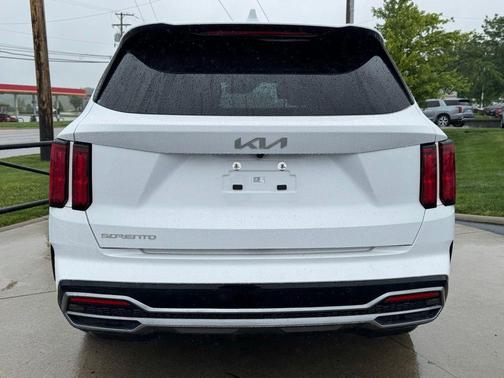 Glacial White Pearl 2023 Kia Sorento SX