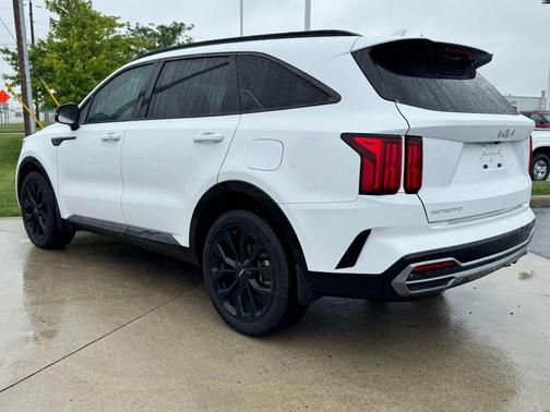 Glacial White Pearl 2023 Kia Sorento SX