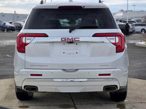 2020 GMC Acadia Denali