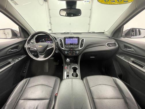 Silver Ice Metallic 2020 Chevrolet Equinox L