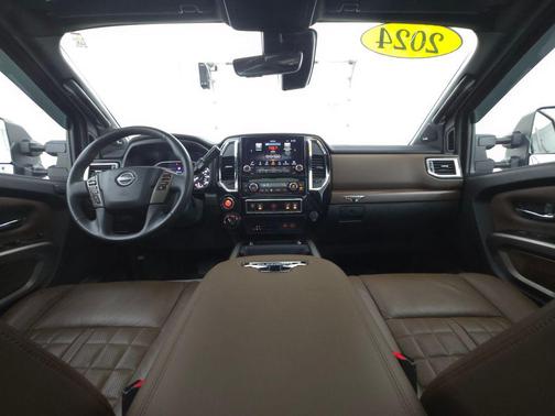 2024 Nissan Titan XD Platinum Reserve