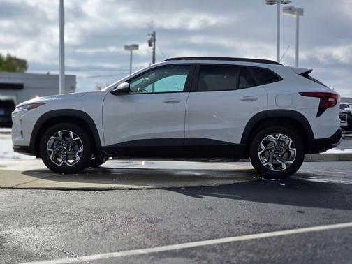 2024 Chevrolet Trax LT