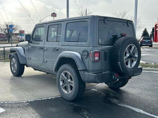 2023 Jeep Wrangler 4-Door Sahara 4x4
