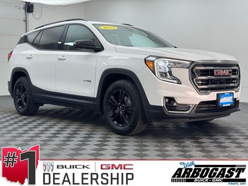 Summit White 2022 GMC Terrain AWD AT4