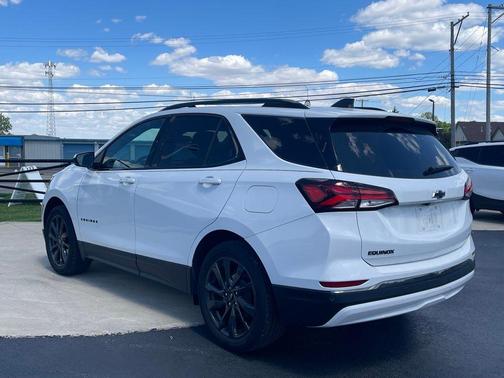 Summit White 2023 Chevrolet Equinox FWD RS