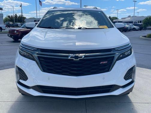 Summit White 2023 Chevrolet Equinox FWD RS