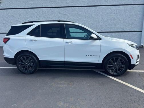 Summit White 2023 Chevrolet Equinox FWD RS