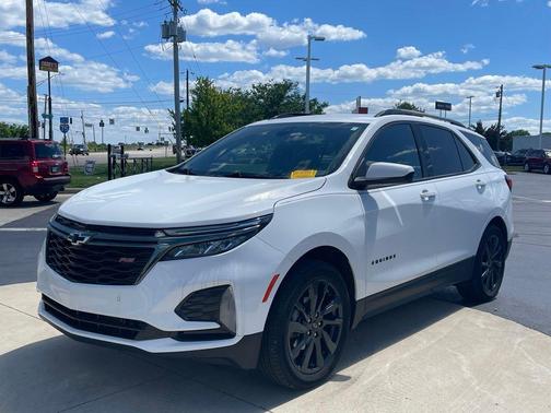 Summit White 2023 Chevrolet Equinox FWD RS