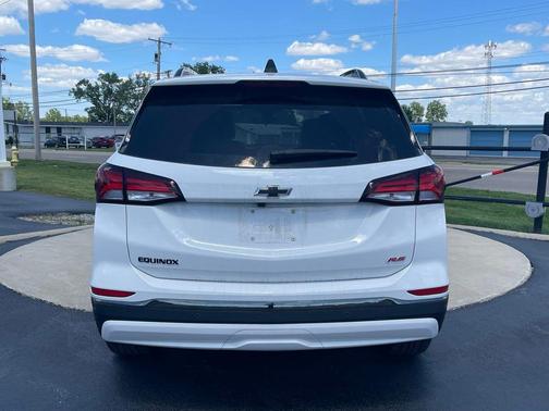Summit White 2023 Chevrolet Equinox FWD RS