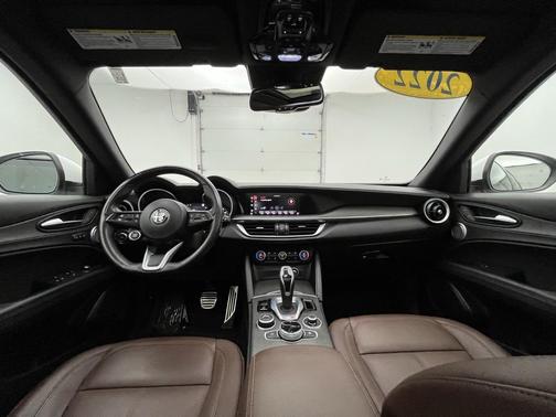 2022 Alfa Romeo Stelvio Ti