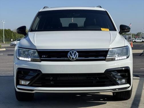 2021 Volkswagen Tiguan 2.0T SE R-Line Black