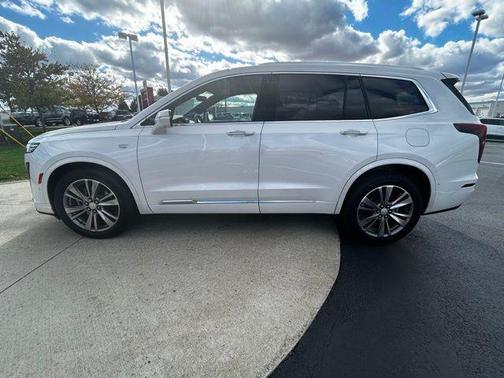 2025 Cadillac XT6 Premium Luxury AWD