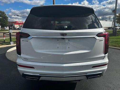 2025 Cadillac XT6 Premium Luxury AWD
