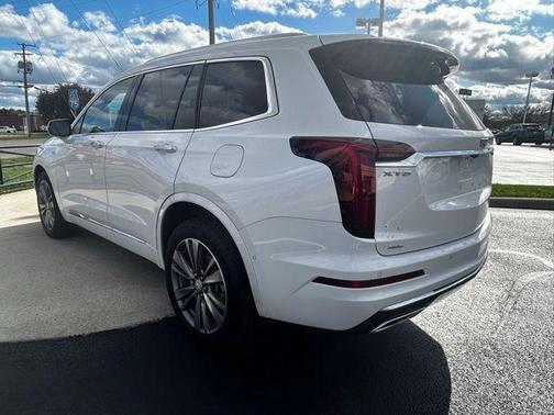 2025 Cadillac XT6 Premium Luxury AWD