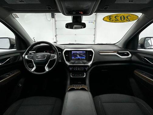 2023 GMC Acadia AWD SLE