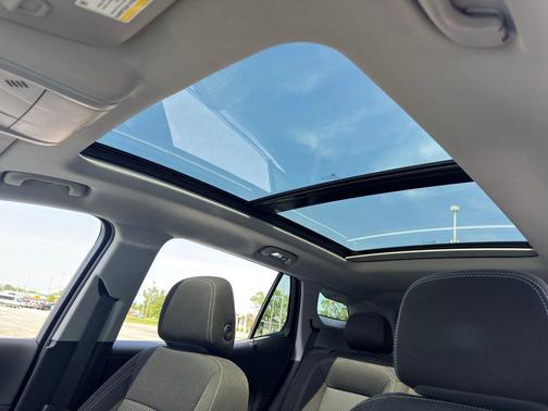 Sterling Metallic 2024 GMC Terrain SLE