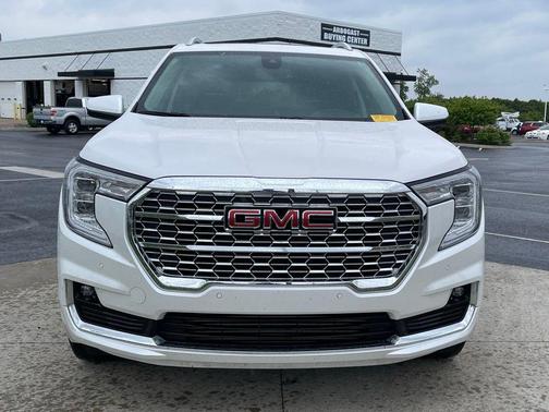 White Frost Tricoat 2023 GMC Terrain Denali