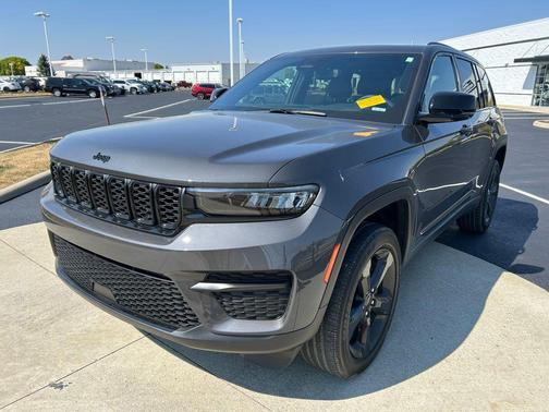 2024 Jeep Grand Cherokee Altitude