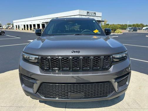 2024 Jeep Grand Cherokee Altitude