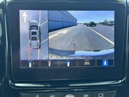 Silver Sage Metallic 2023 Chevrolet Traverse LT Cloth