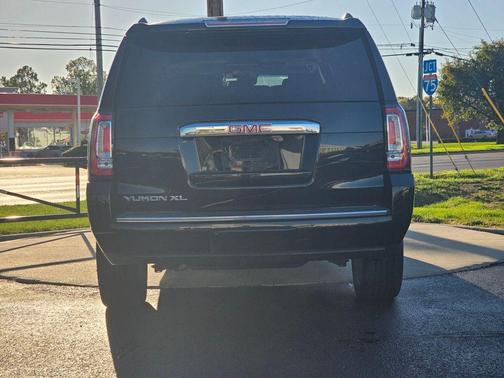 2016 GMC Yukon XL Denali