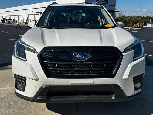 2022 Subaru Forester Premium